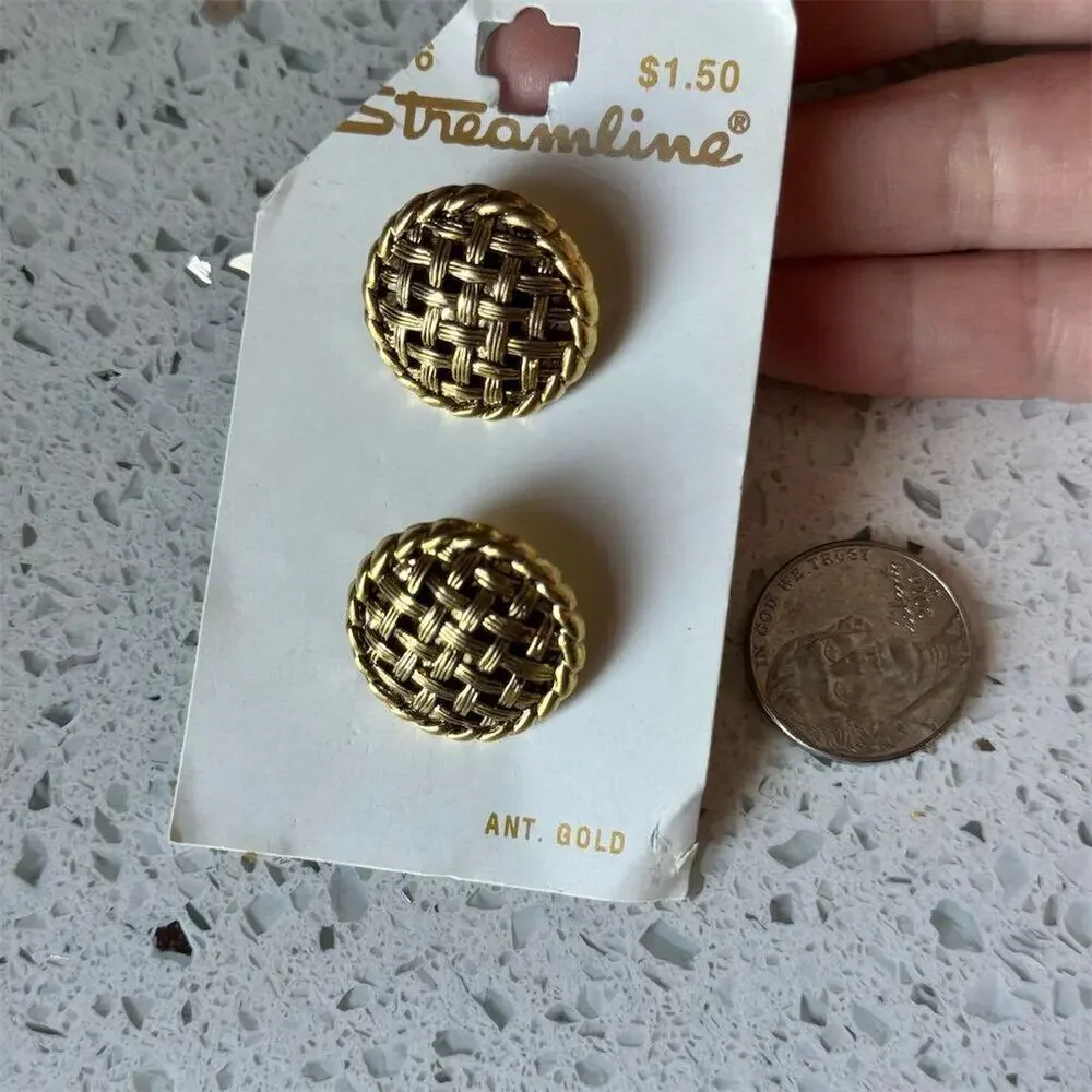 Vintage 1970s Streamline Round Shank 7/8in Buttons On Card Antique Gold Set of 2